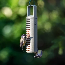 Erdnuss-Säule aus recycelten PET-Flaschen